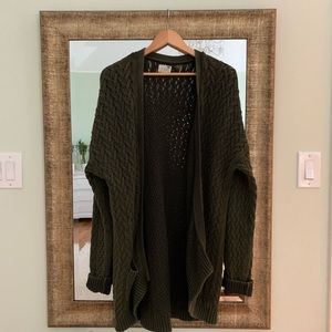 Cardigan sweater